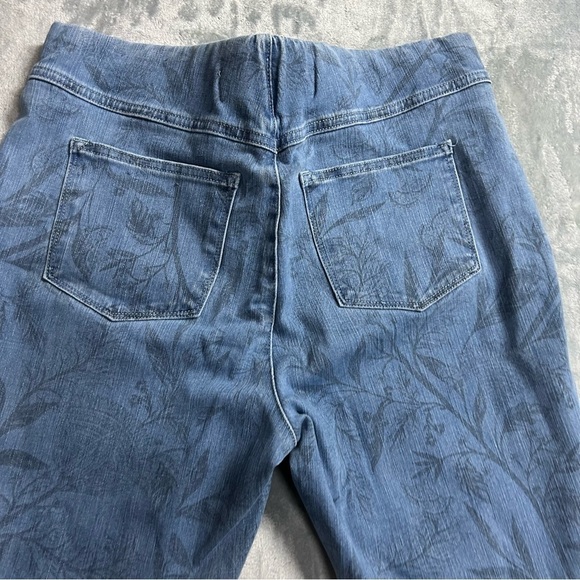 Soft Surroundings Floral leaf Print blue light wash Jeans Women’s Size Medium. - Picture 10 of 10